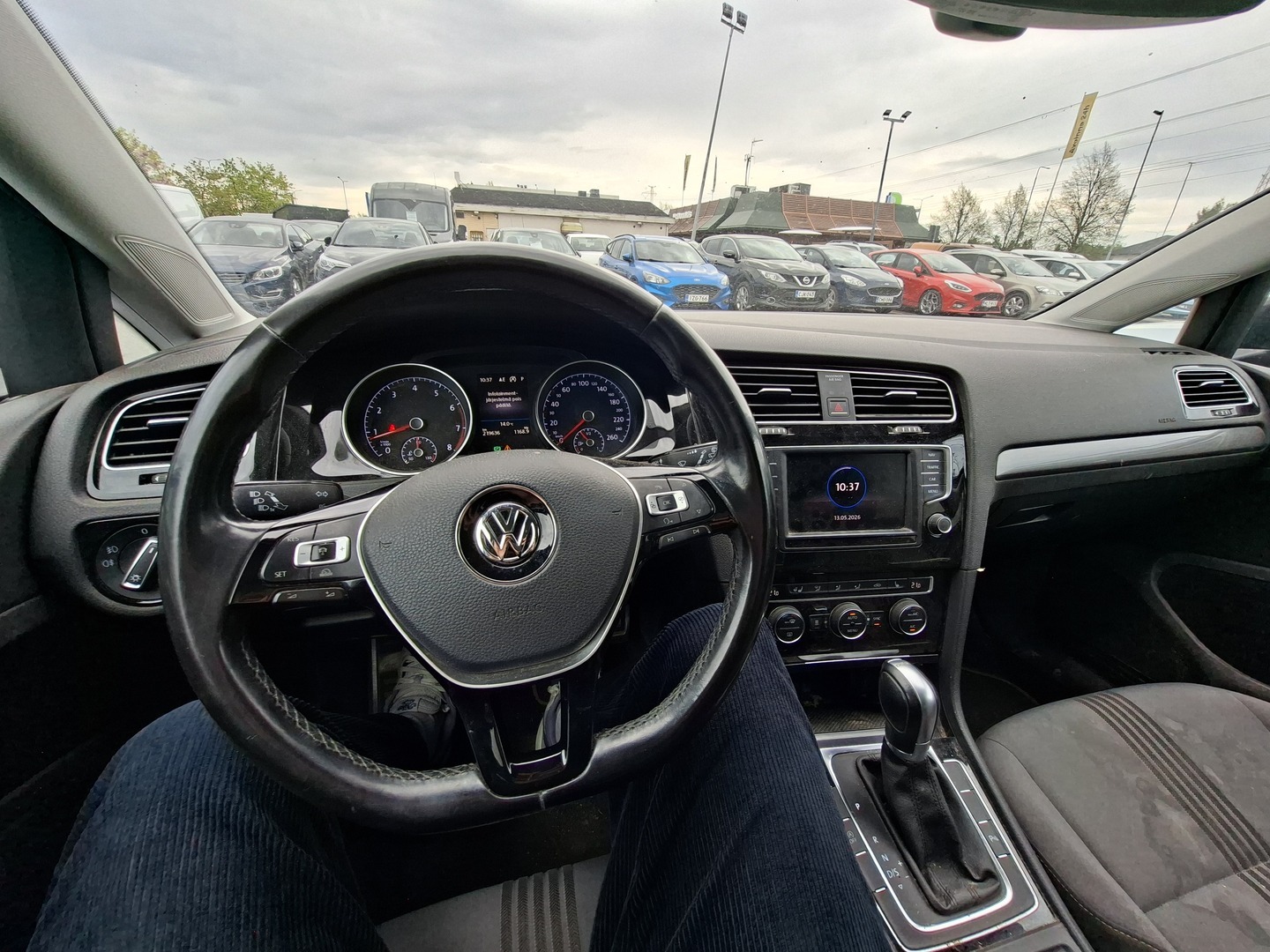 VOLKSWAGEN Golf 2017