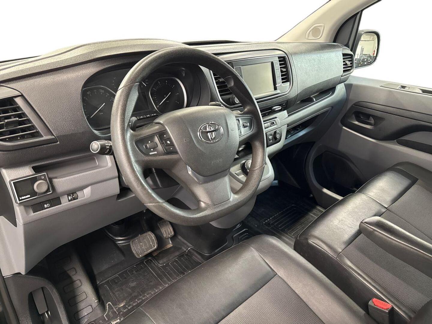 TOYOTA Proace 2018