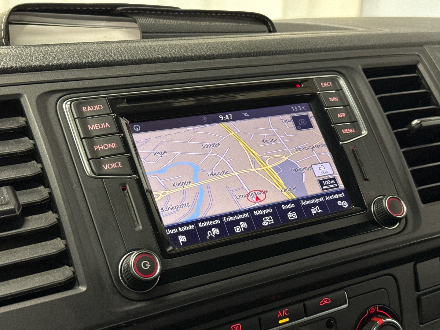 VOLKSWAGEN Transporter 2018