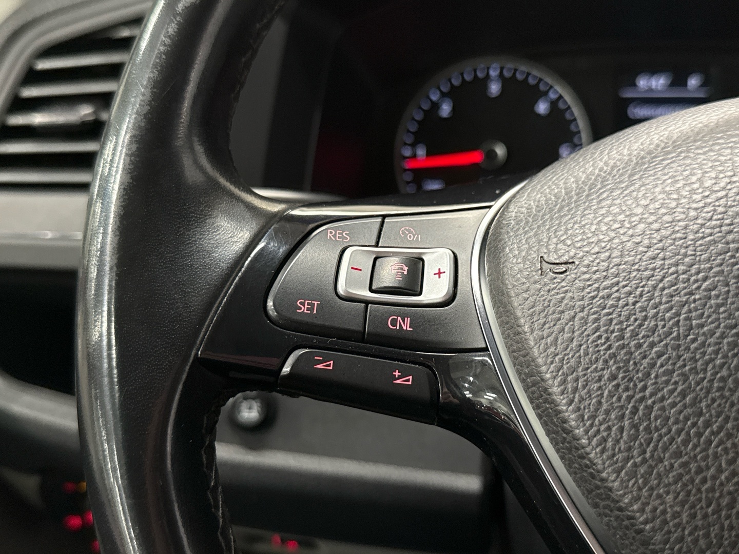 VOLKSWAGEN Transporter 2018