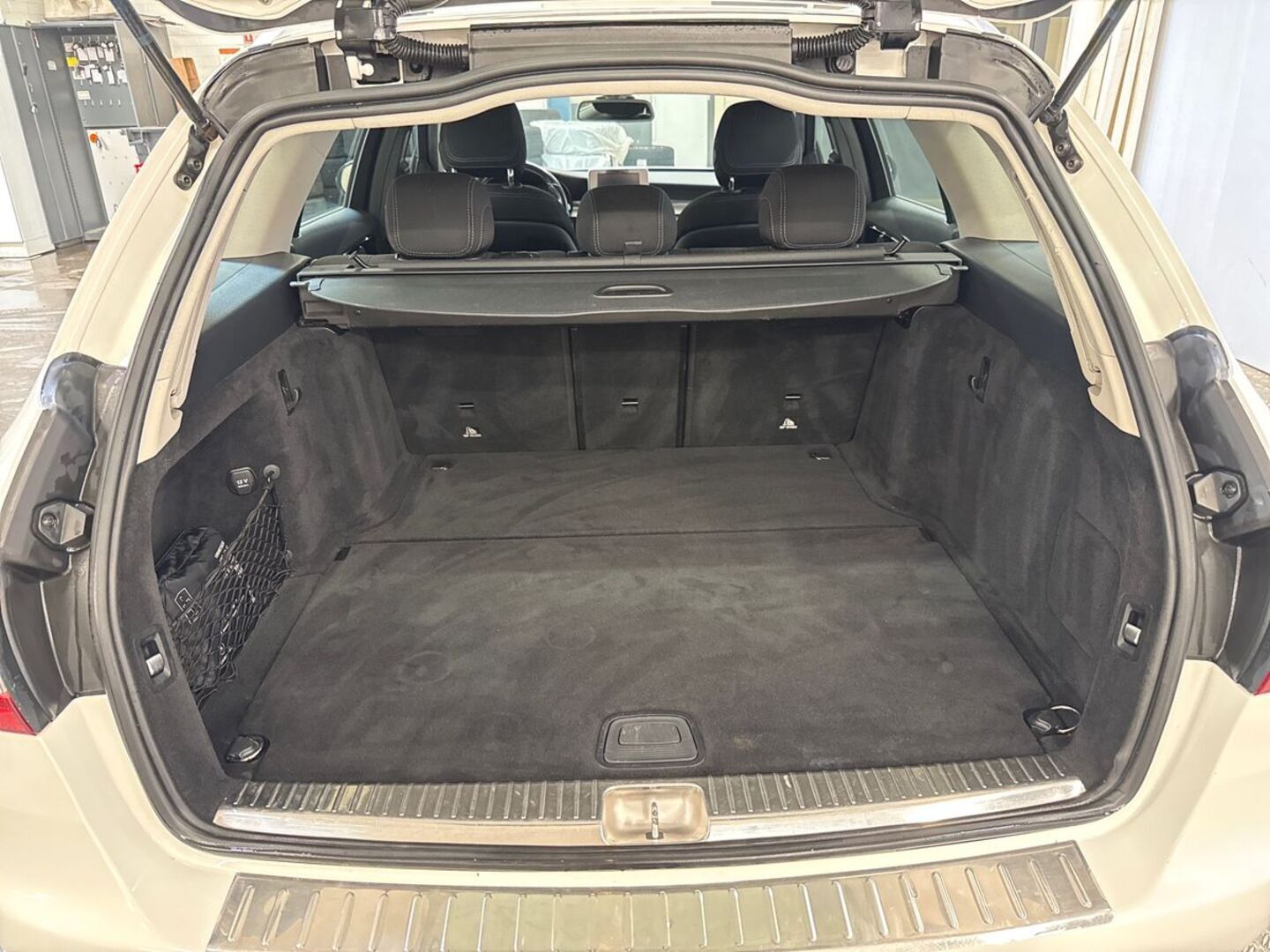 MERCEDES-BENZ C 2015