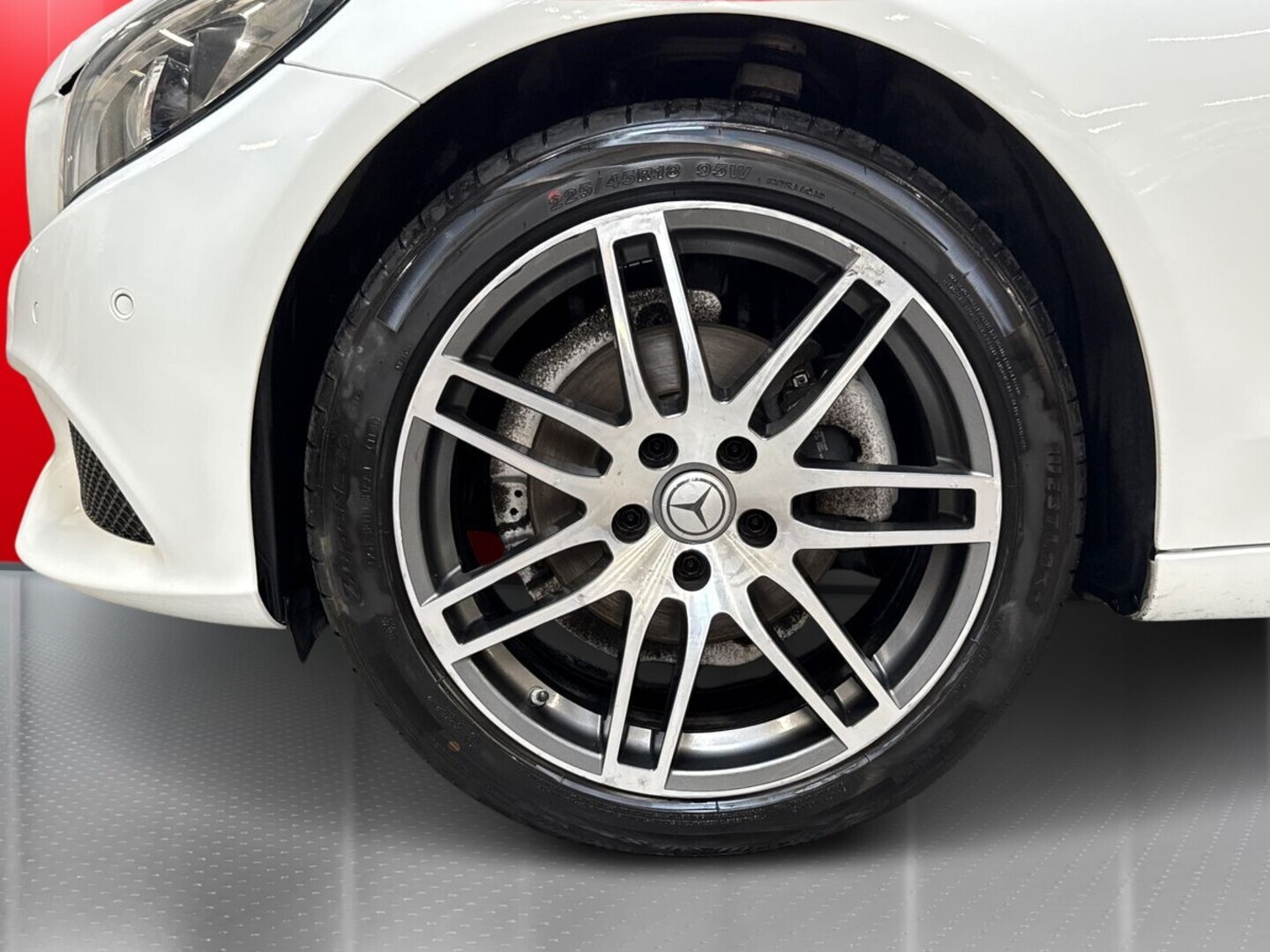 MERCEDES-BENZ C 2015