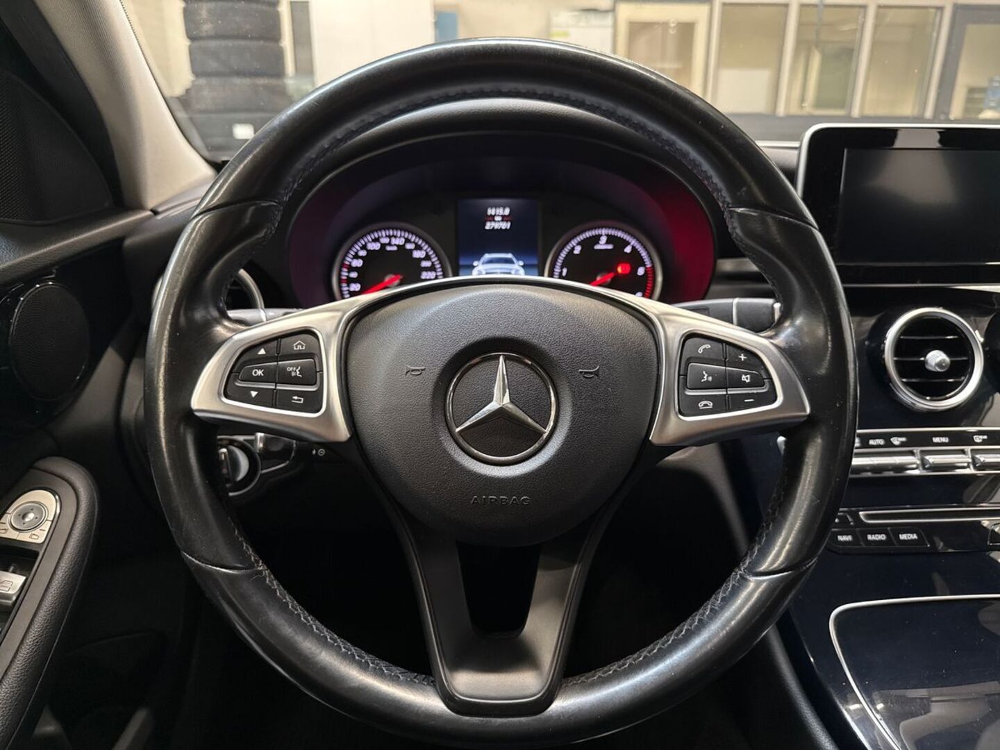 MERCEDES-BENZ C 2015
