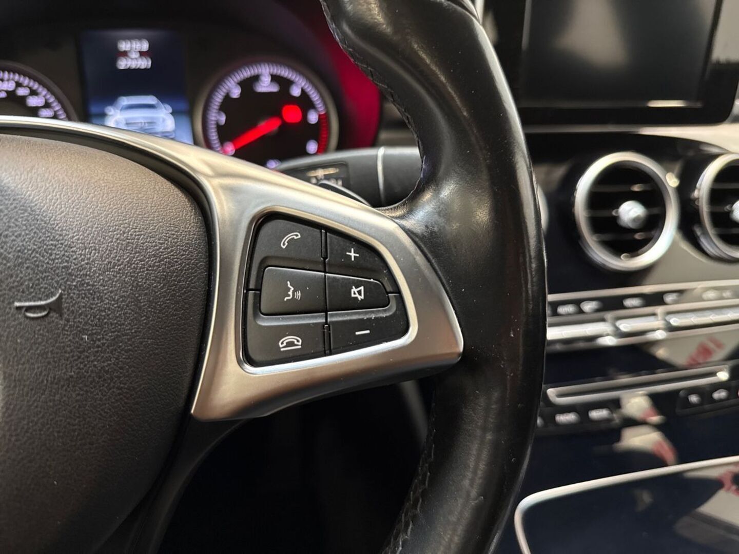 MERCEDES-BENZ C 2015