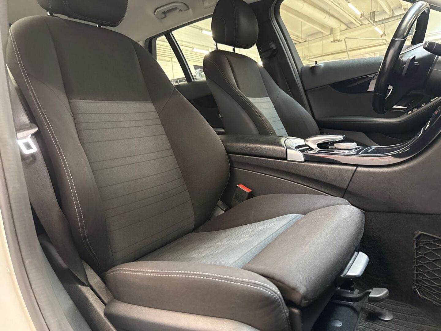 MERCEDES-BENZ C 2015