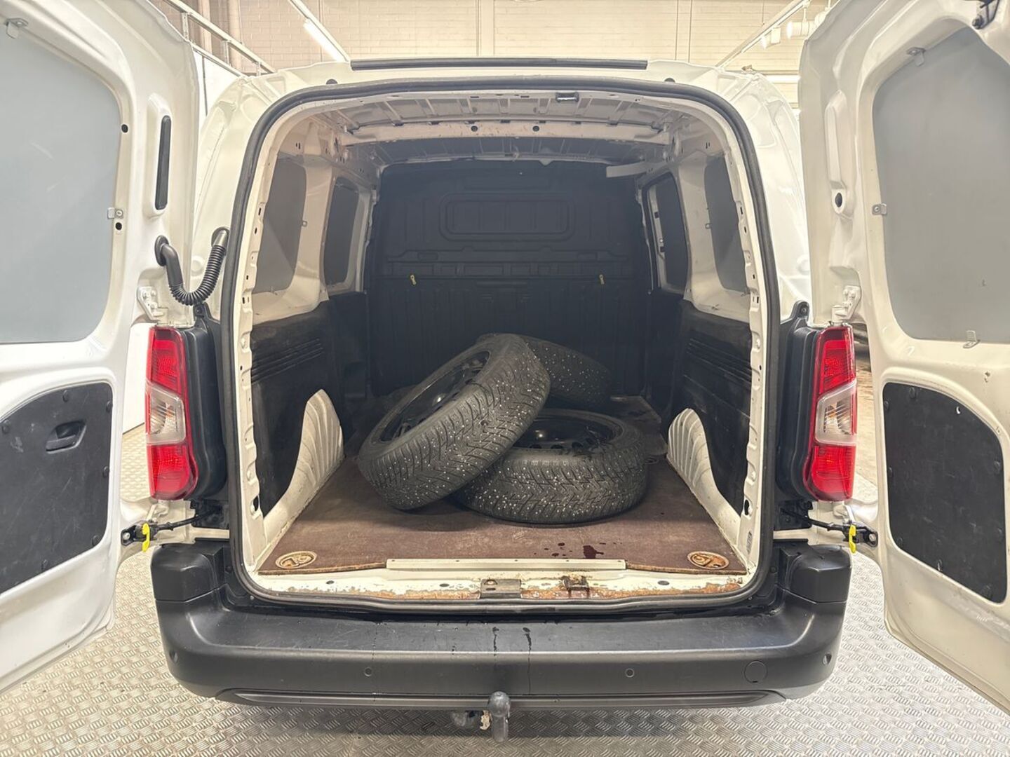 OPEL Combo 9