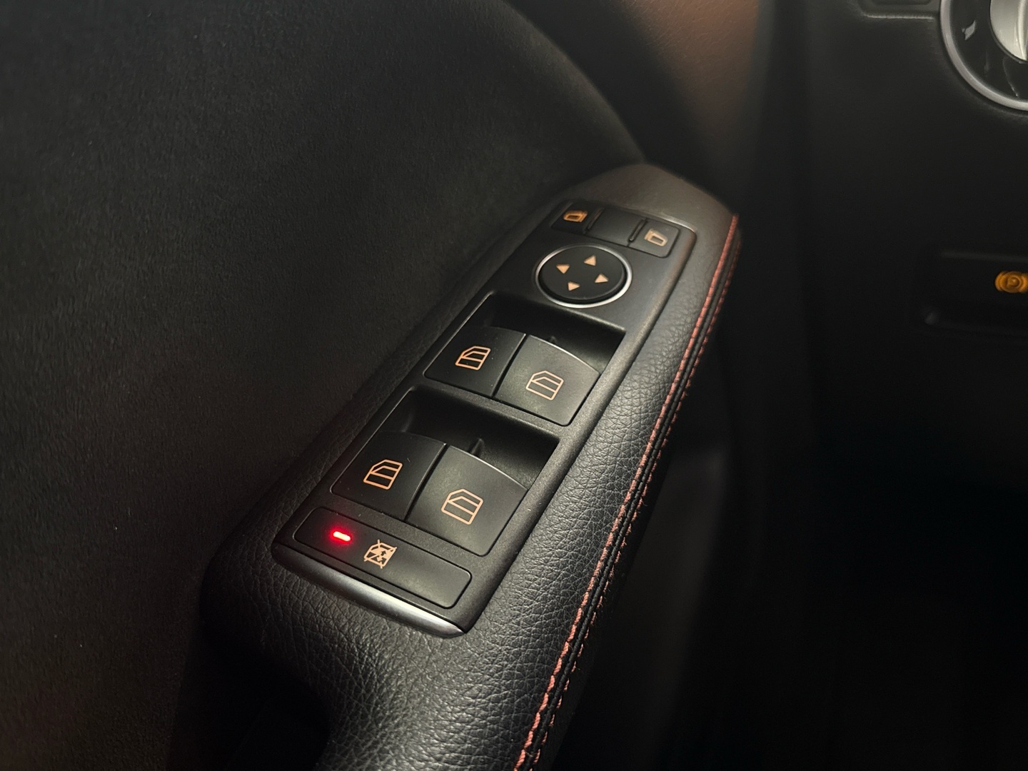 MERCEDES-BENZ B 2017