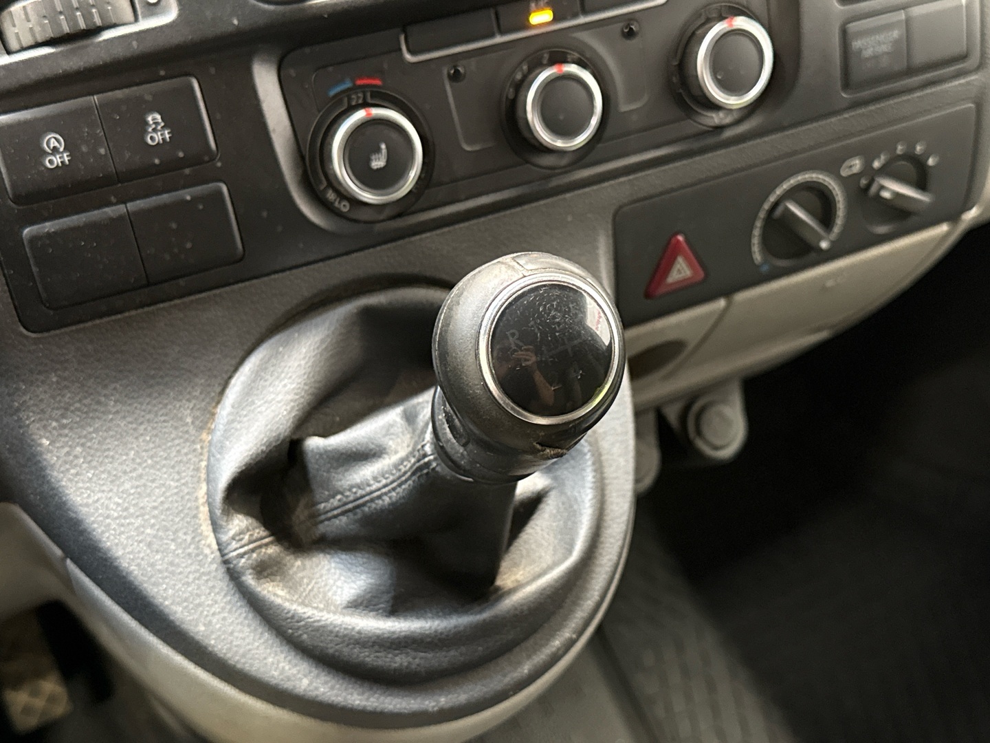 VOLKSWAGEN Transporter 2015