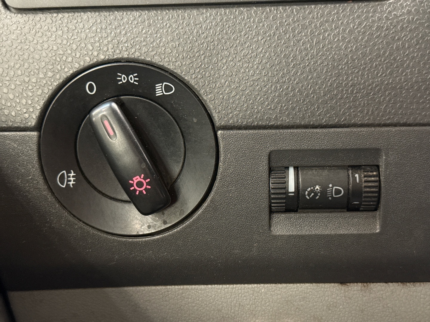 VOLKSWAGEN Transporter 2015