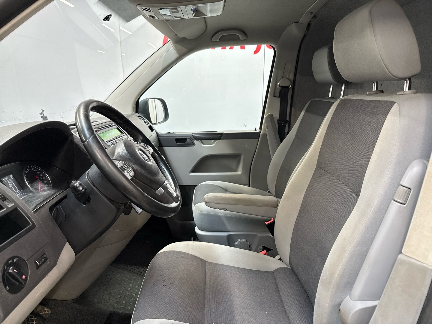 VOLKSWAGEN Transporter 2015