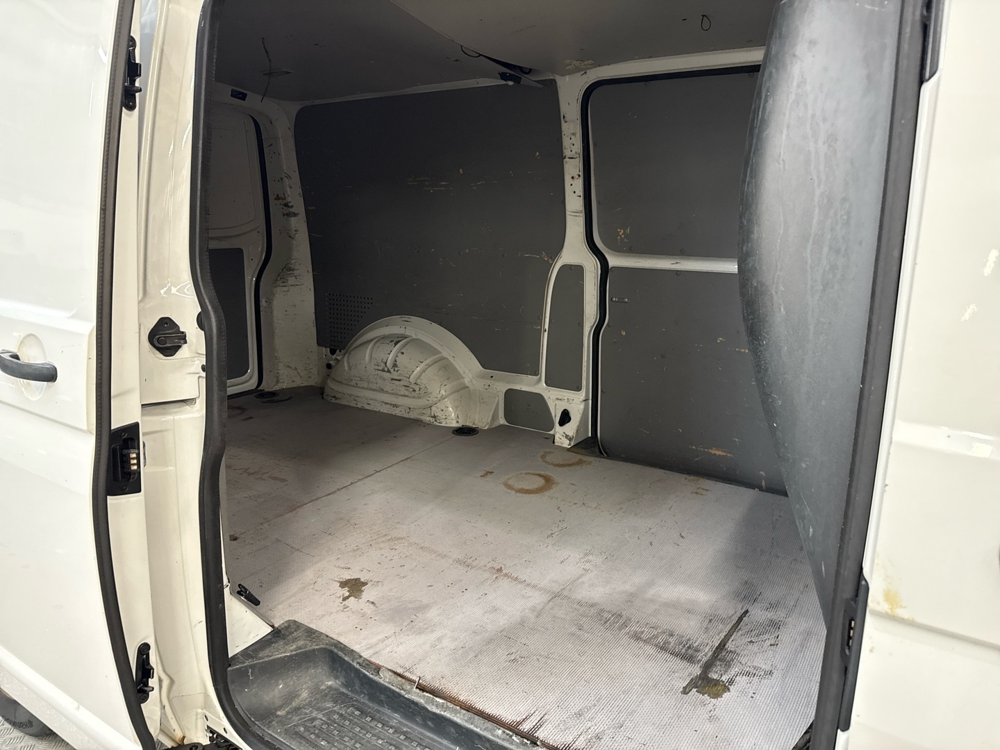 VOLKSWAGEN Transporter 2015