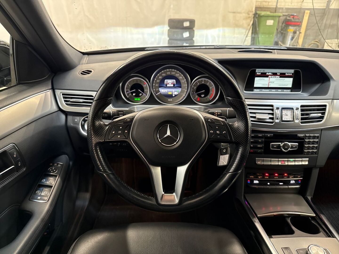 MERCEDES-BENZ E 2013