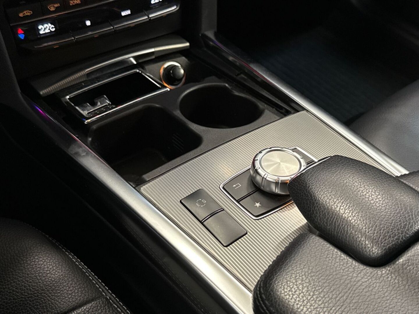 MERCEDES-BENZ E 2013
