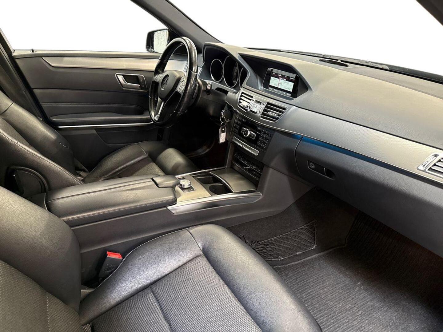 MERCEDES-BENZ E 2013