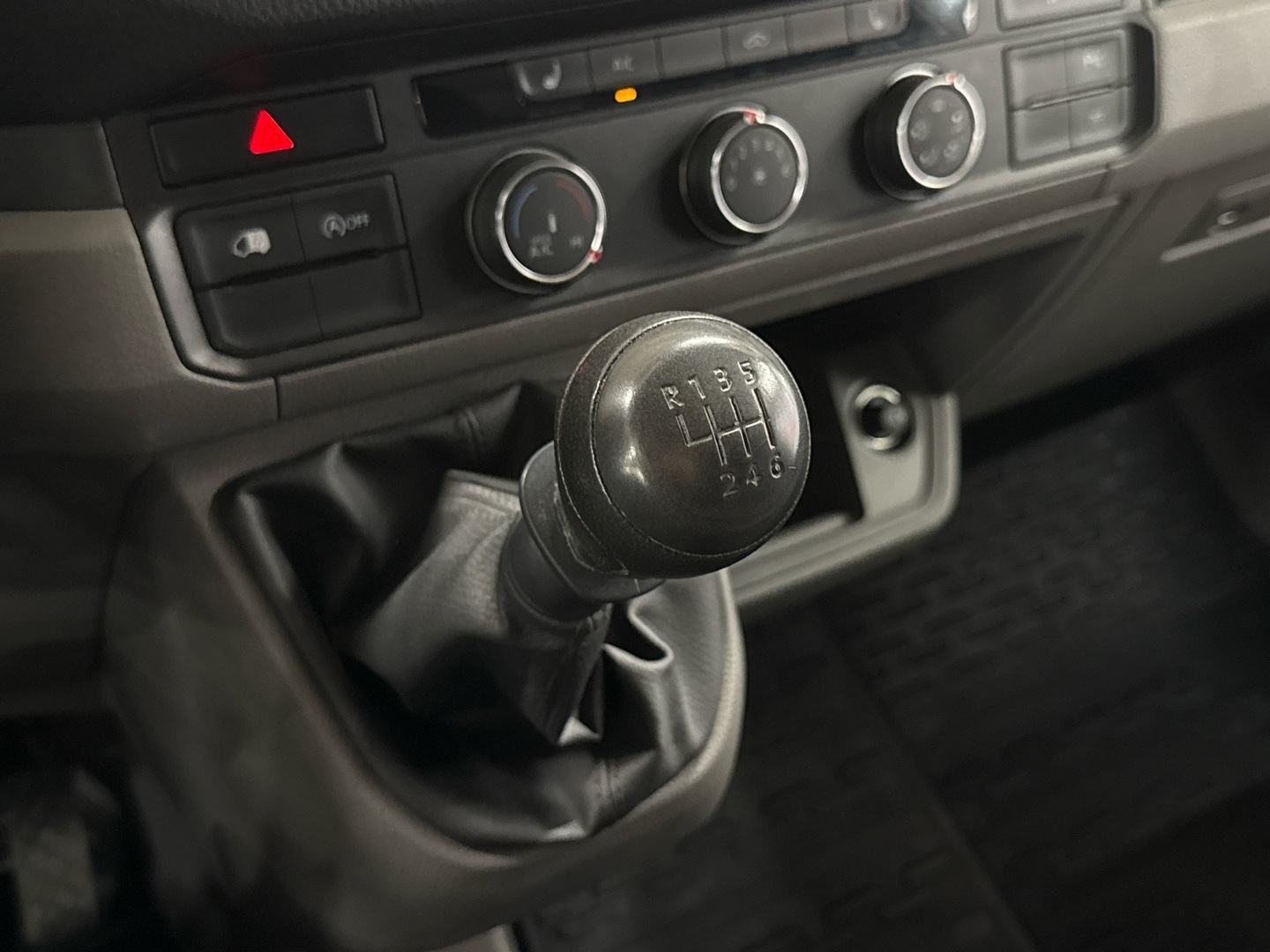 VOLKSWAGEN Crafter 2021