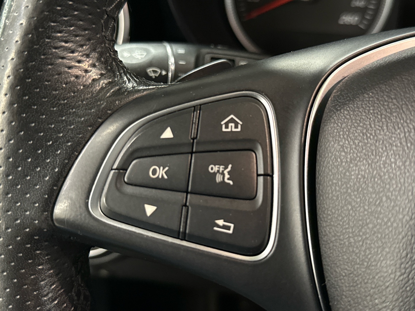 MERCEDES-BENZ GLC 2018