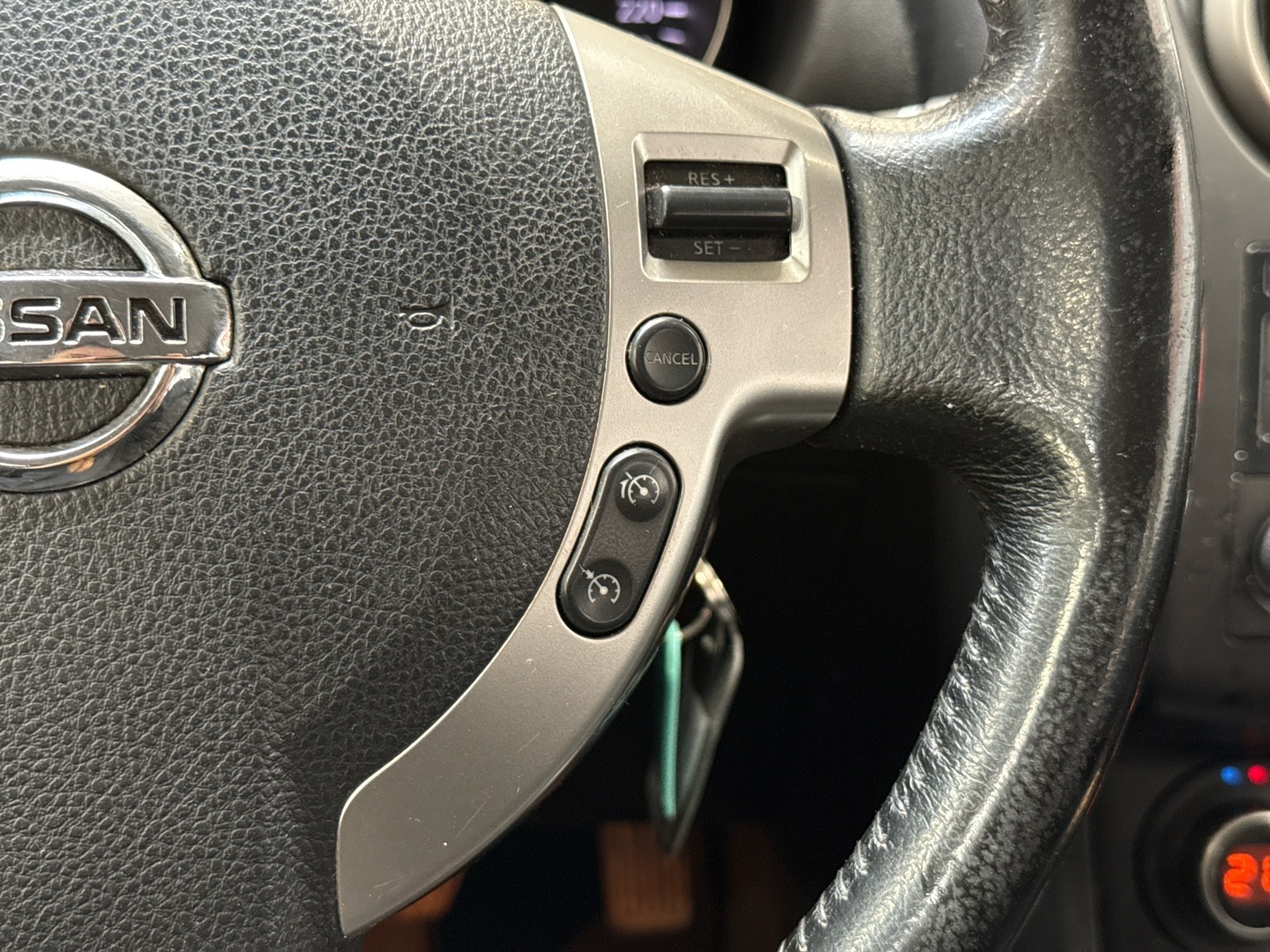 NISSAN Qashqai 2011