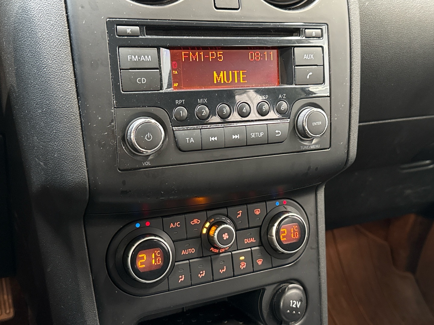 NISSAN Qashqai 2011