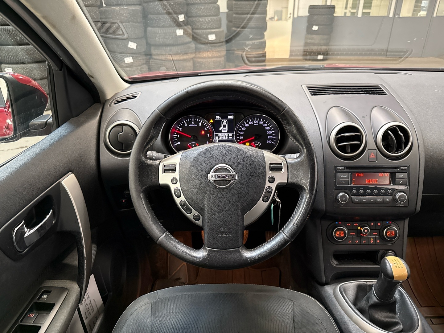 NISSAN Qashqai 2011