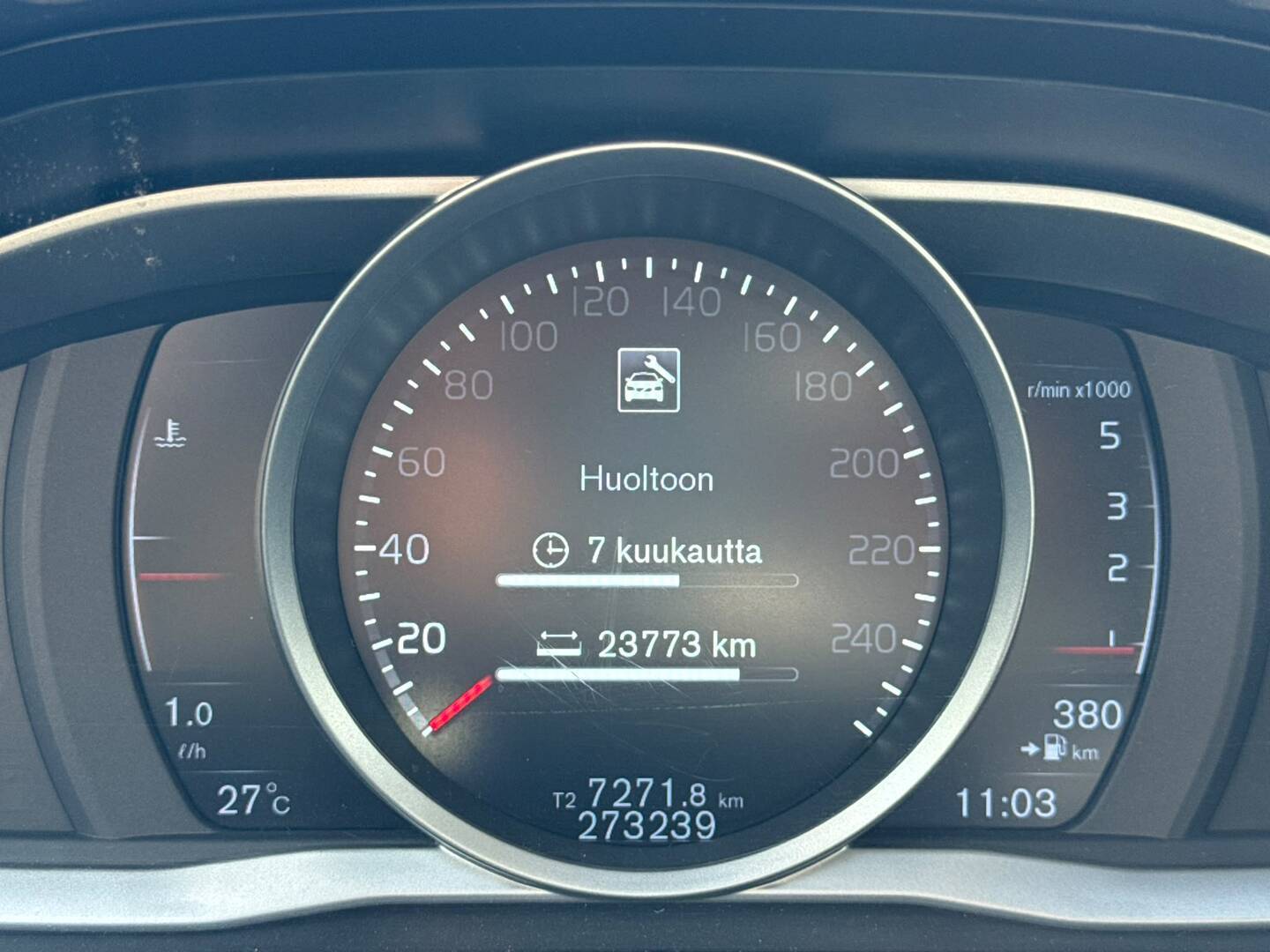 VOLVO XC70 2014