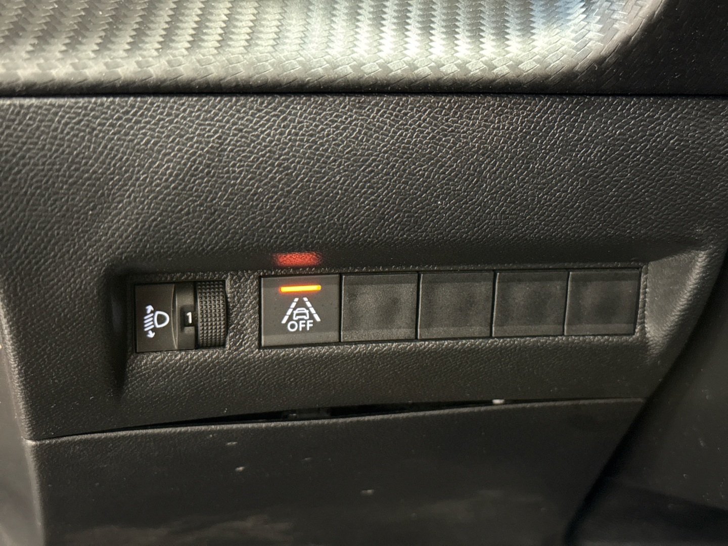 PEUGEOT 2008 2021