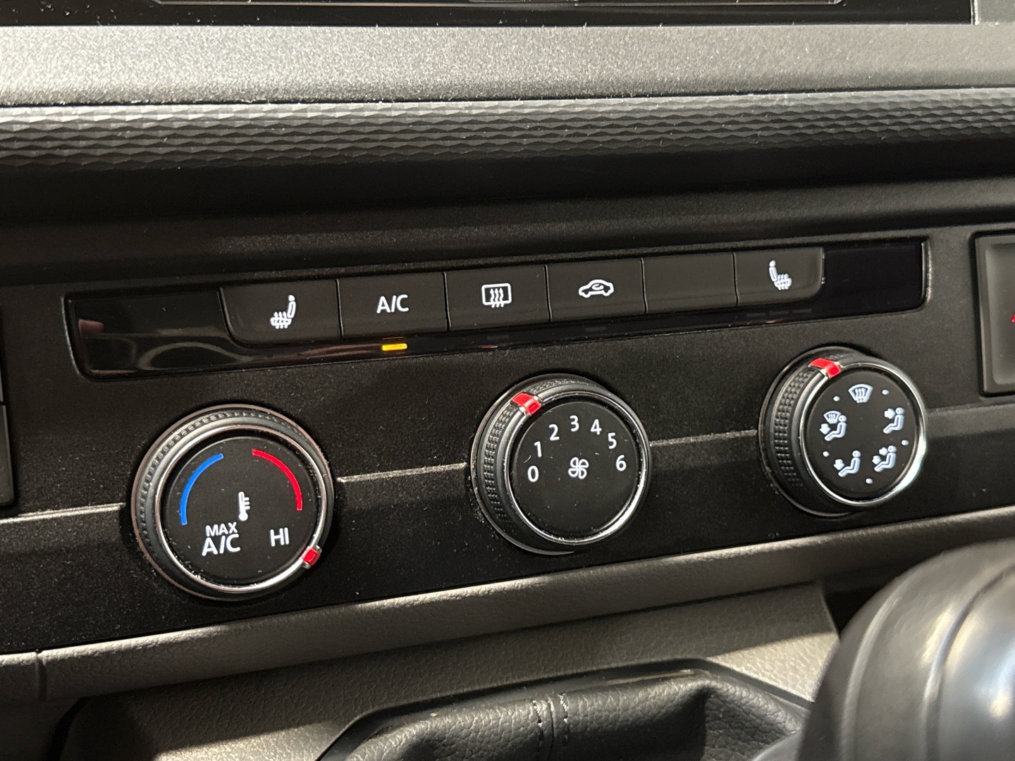 VOLKSWAGEN Transporter 2021