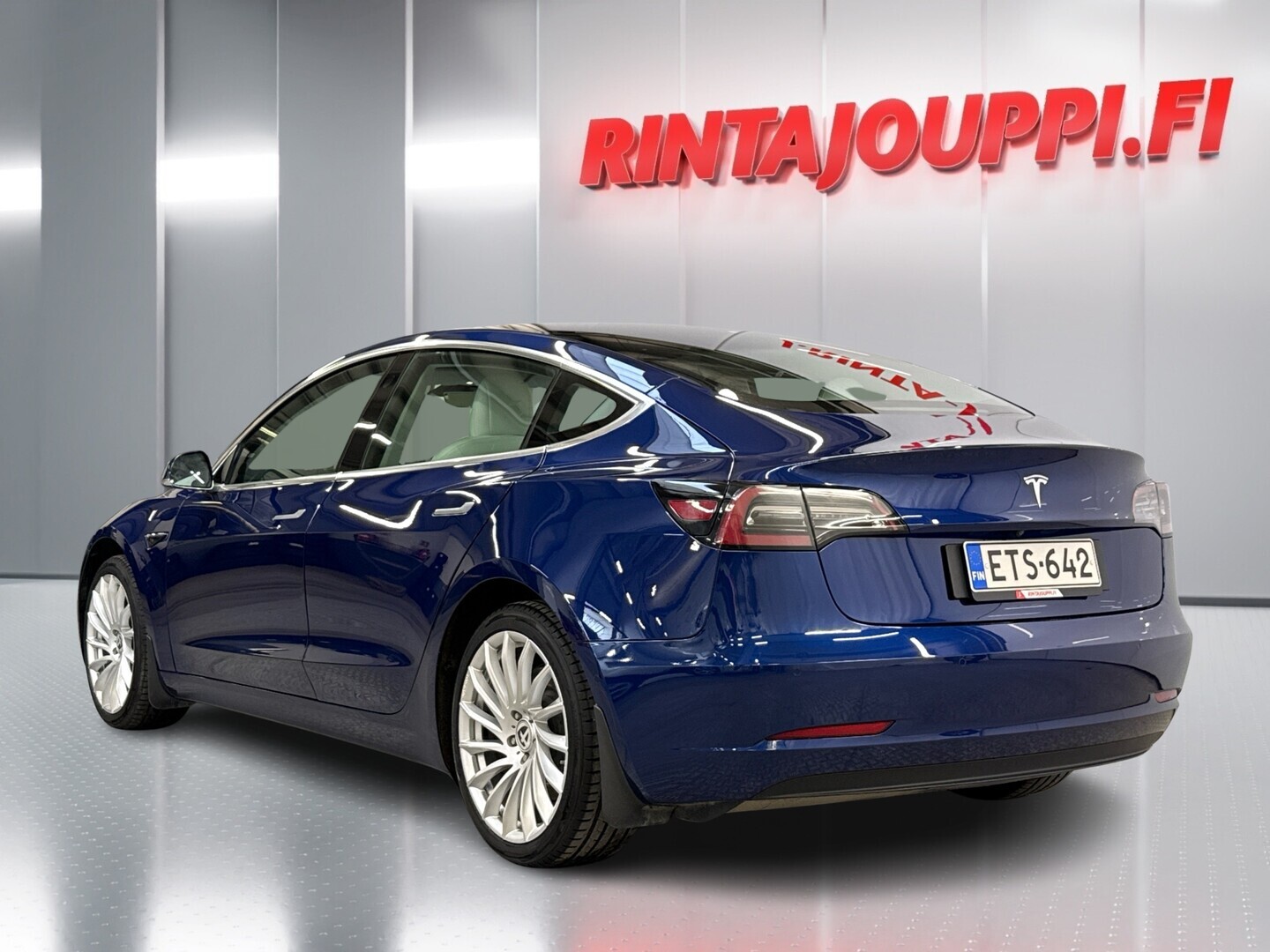 TESLA Model 3 2020