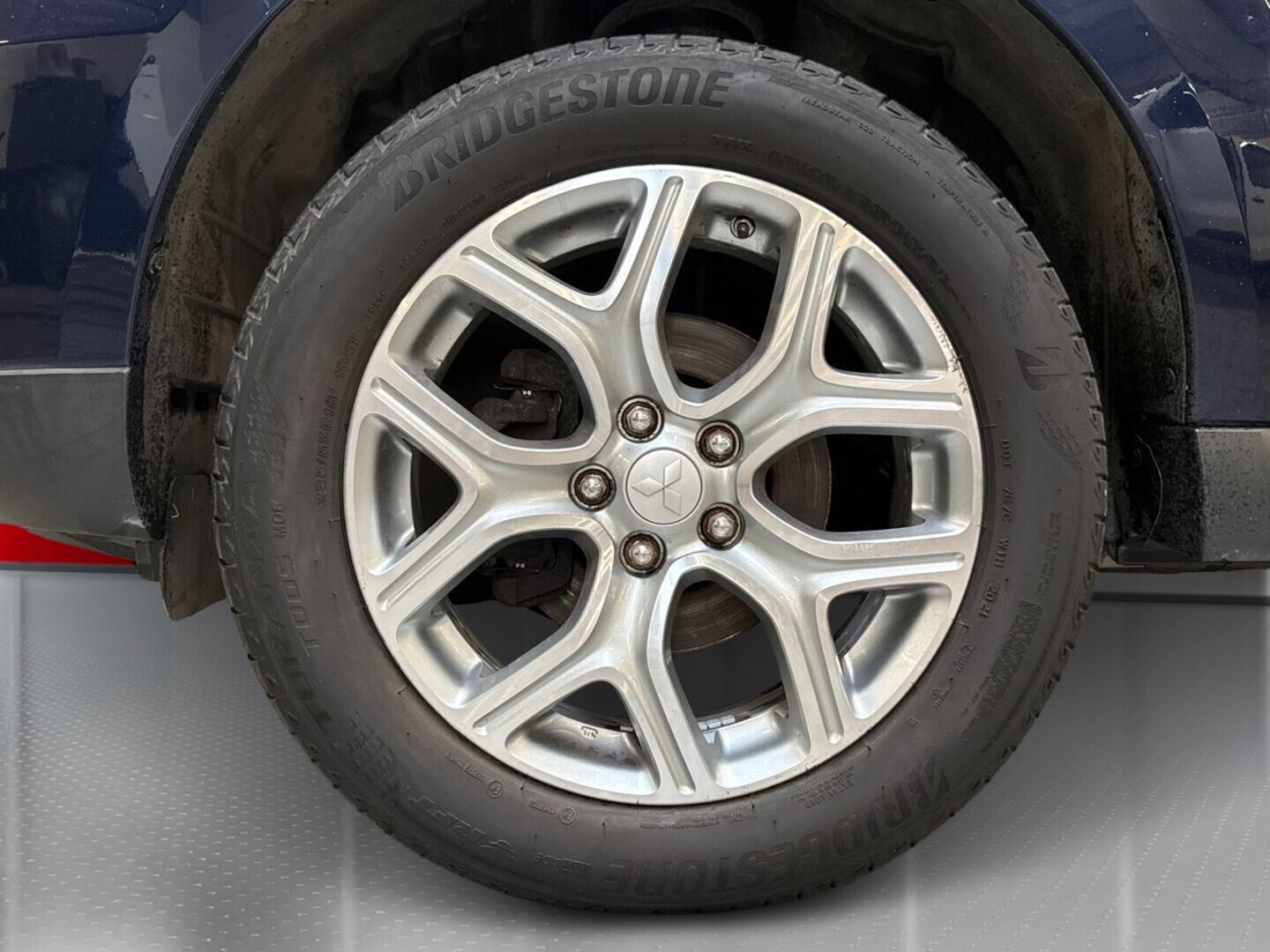 MITSUBISHI Outlander 2012