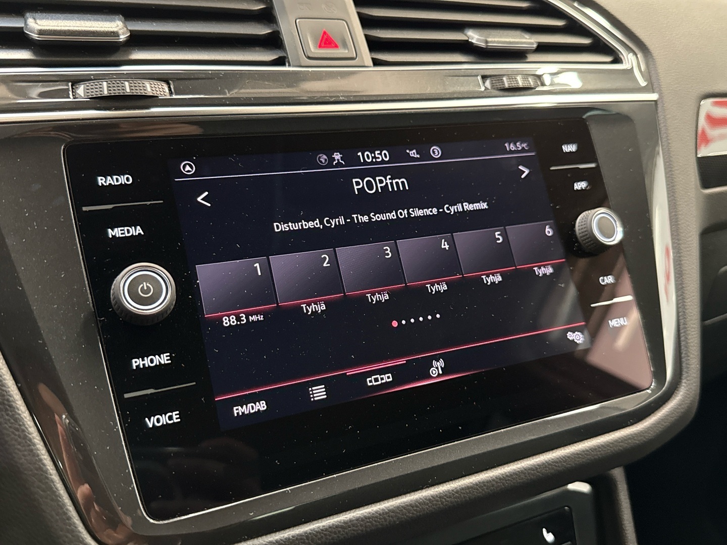 VOLKSWAGEN Tiguan 2024