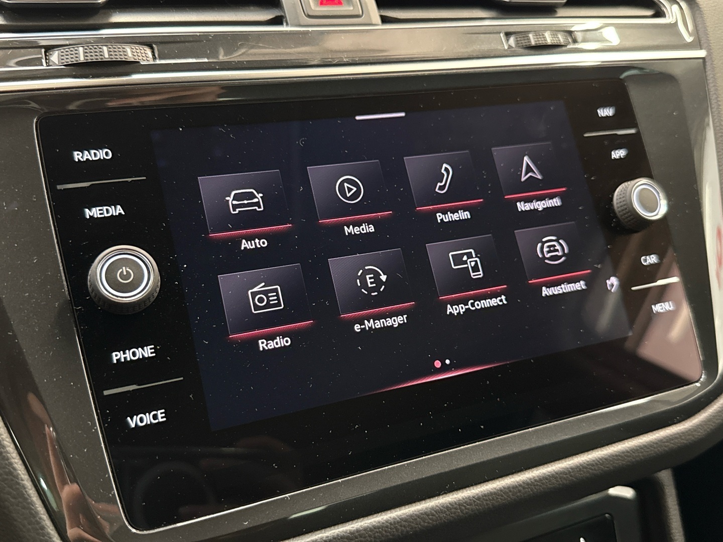 VOLKSWAGEN Tiguan 2024