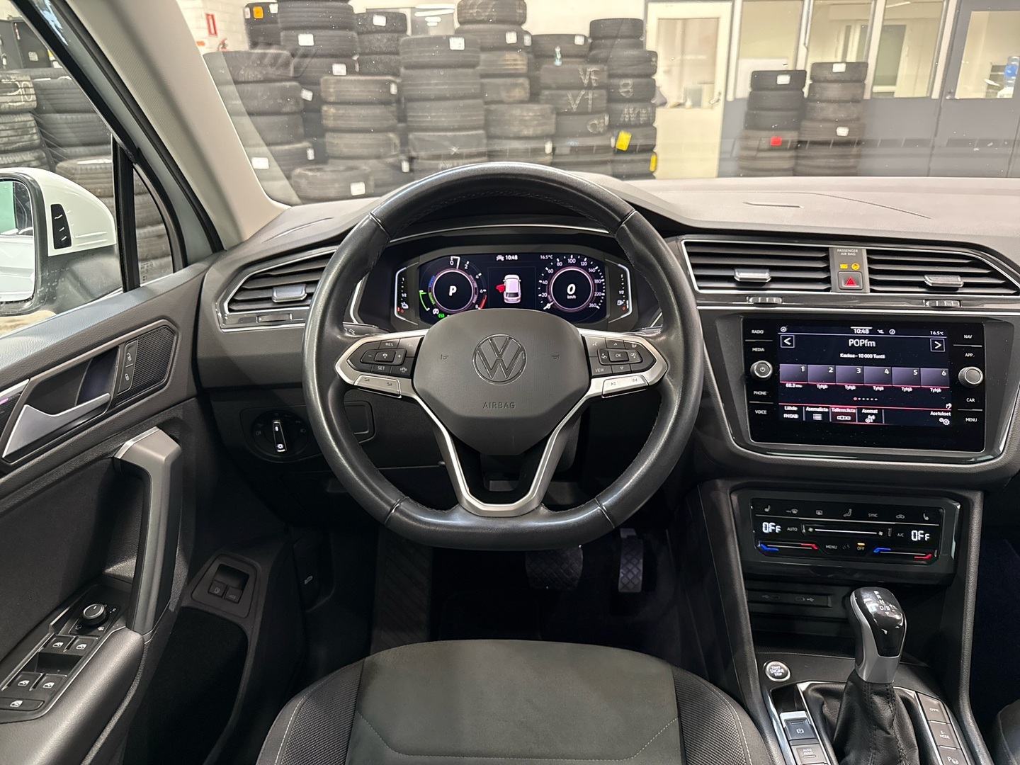 VOLKSWAGEN Tiguan 2024
