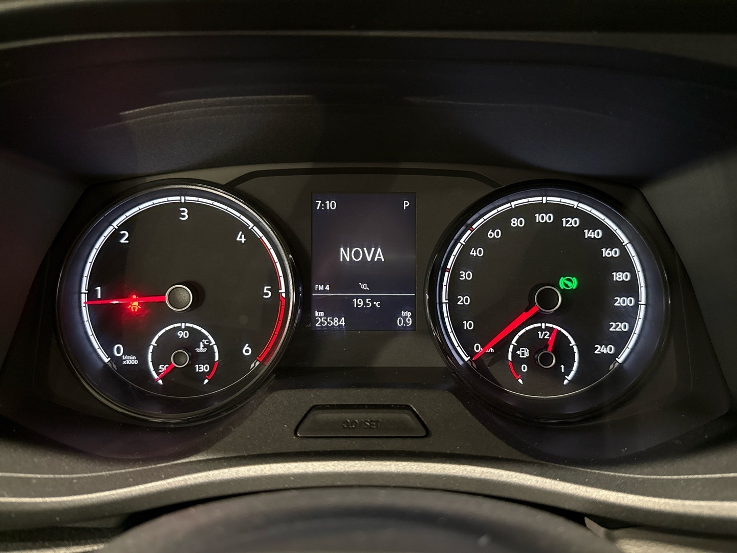 VOLKSWAGEN Transporter 2023