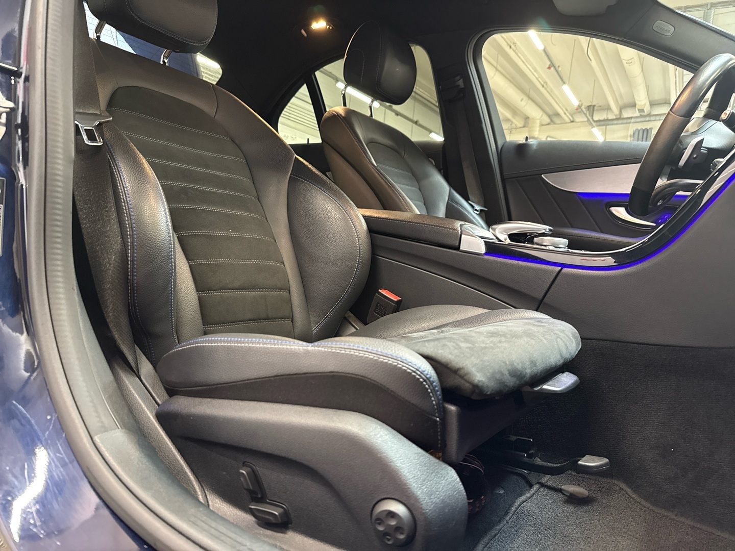 MERCEDES-BENZ C 2021