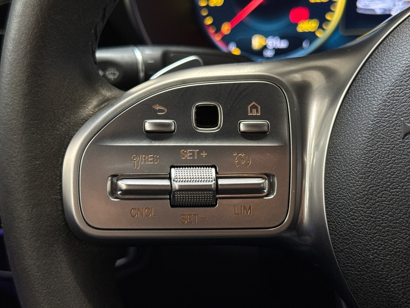 MERCEDES-BENZ C 2021