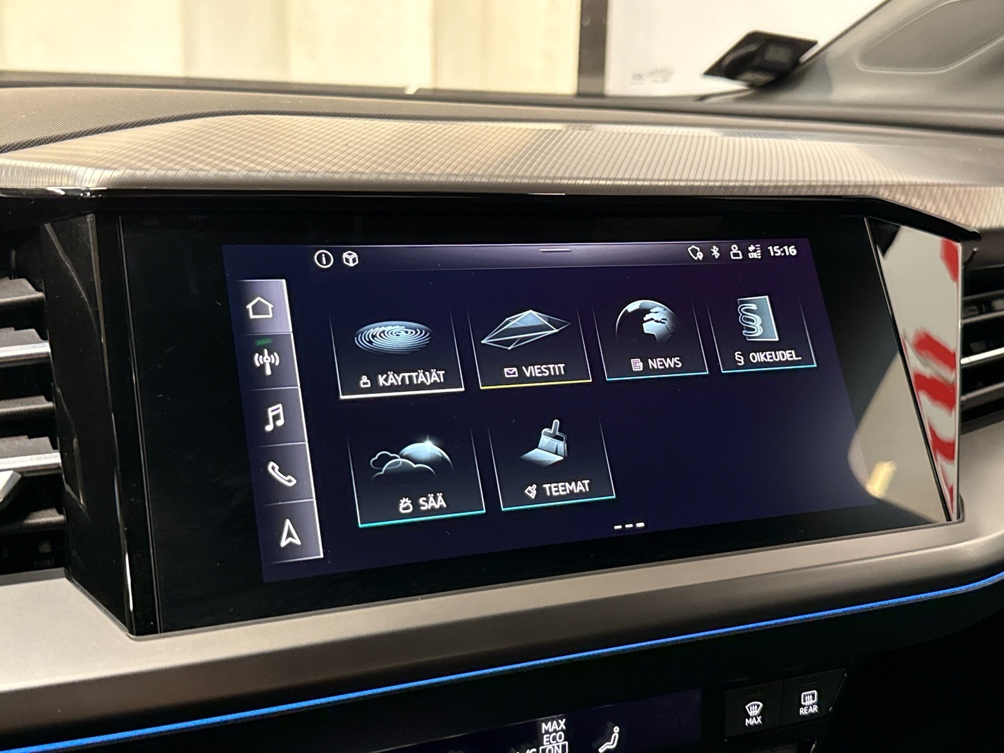 AUDI Q4 E-TRON 2021