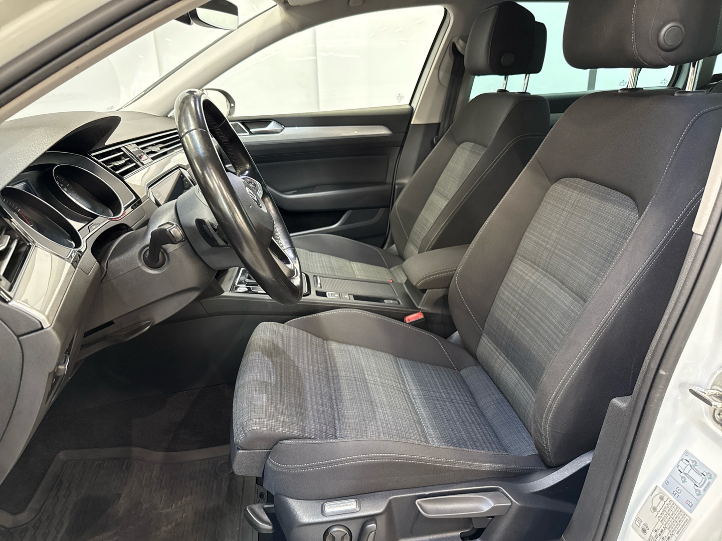 VOLKSWAGEN Passat 2020