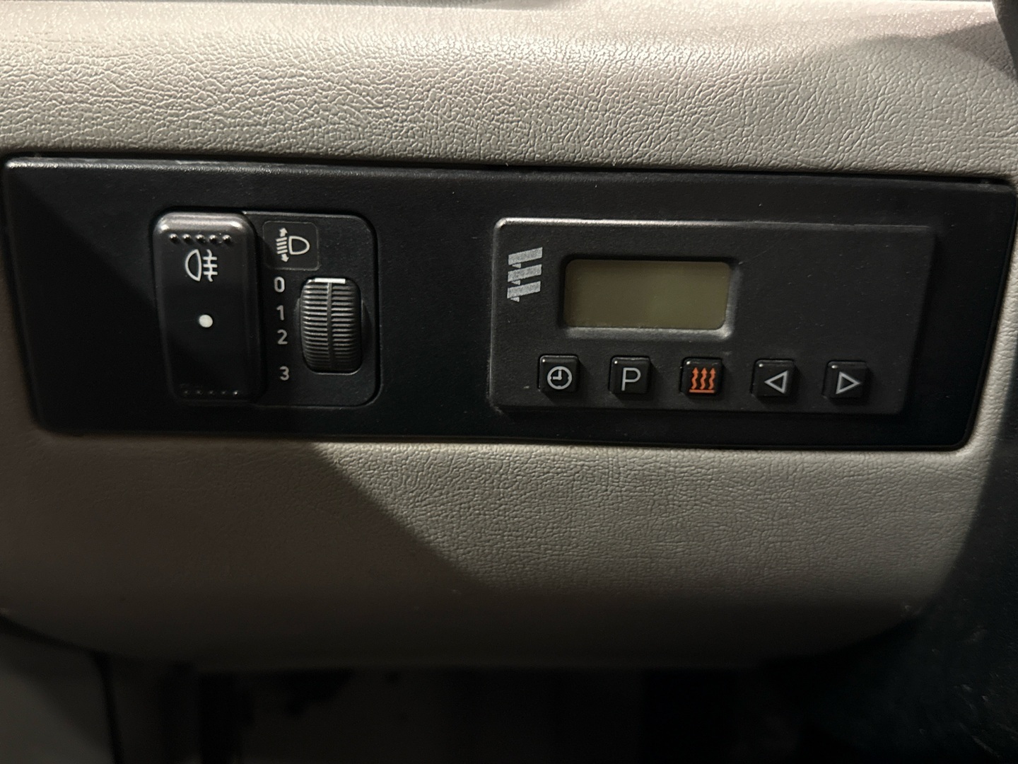 VOLKSWAGEN LT 2001