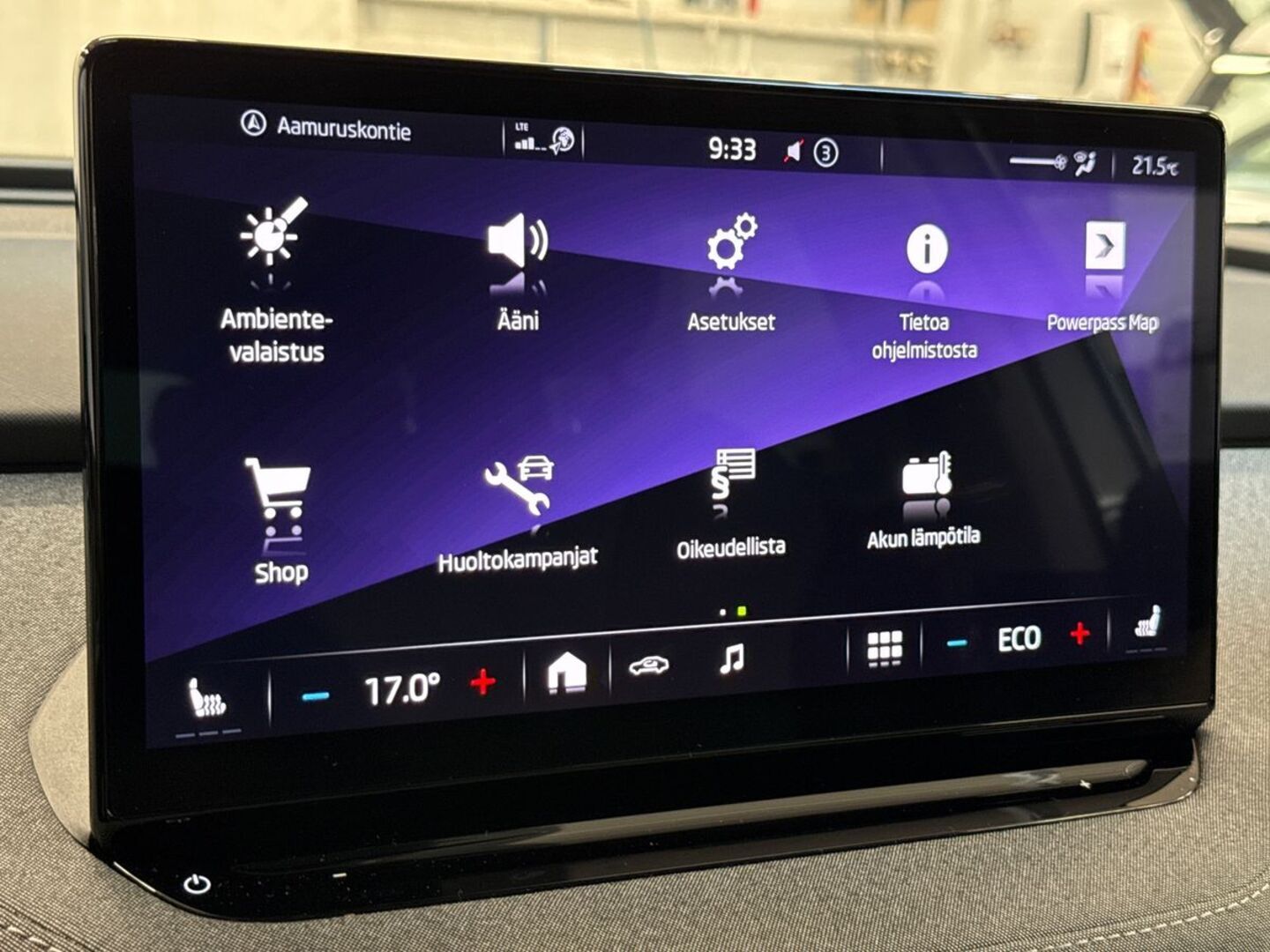 SKODA Enyaq 2023