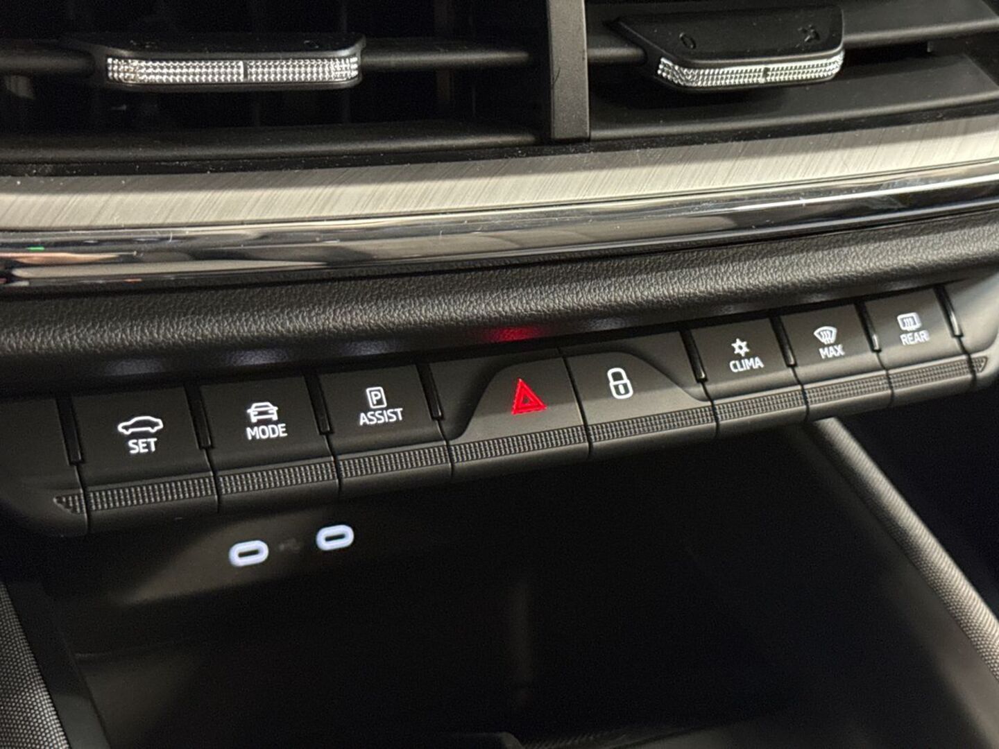 SKODA Enyaq 2023
