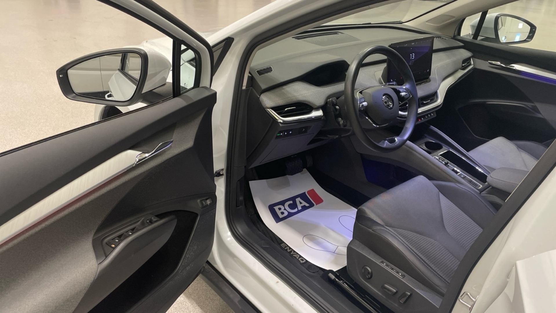 SKODA Enyaq 2023