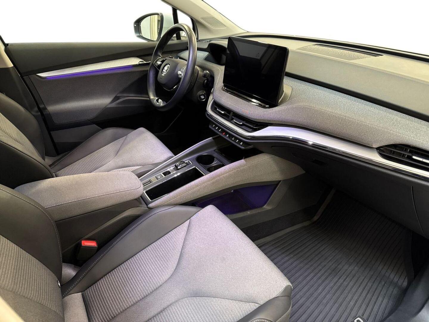 SKODA Enyaq 2023