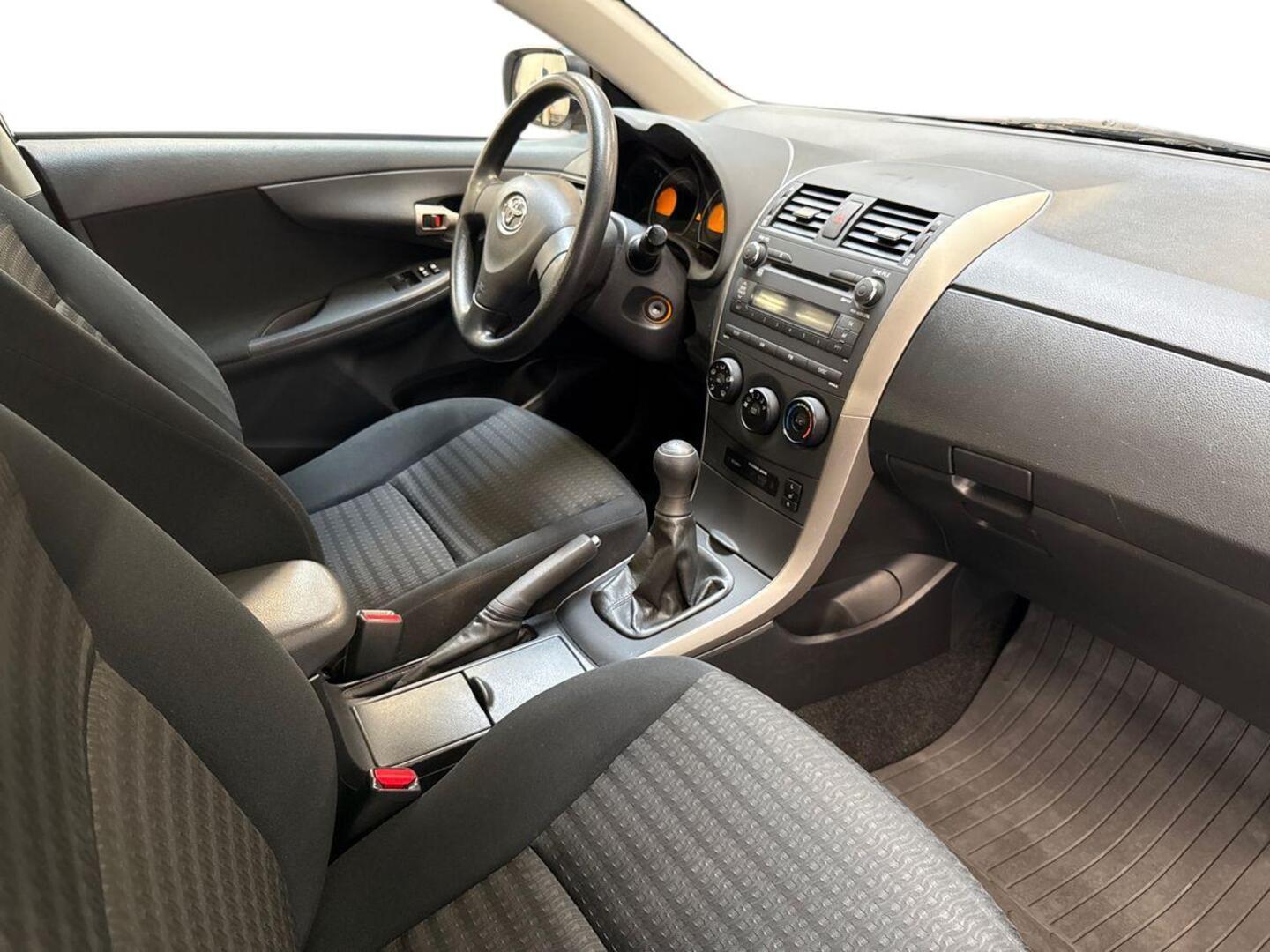 TOYOTA Corolla 2008