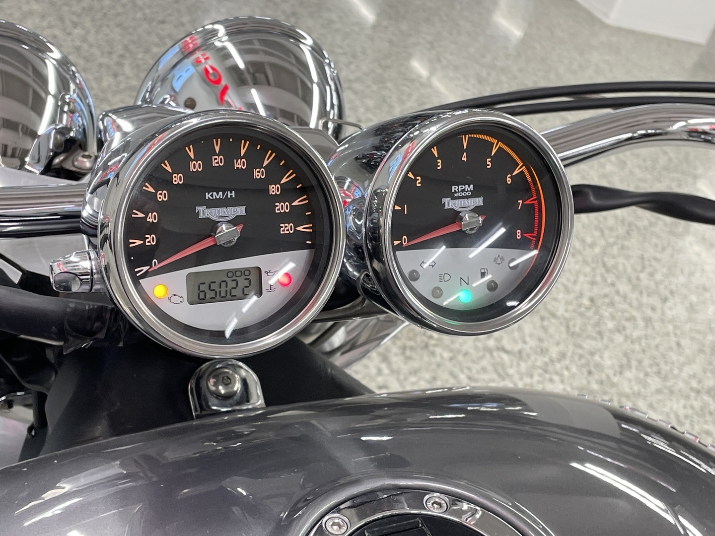 TRIUMPH ROCKET III 2006