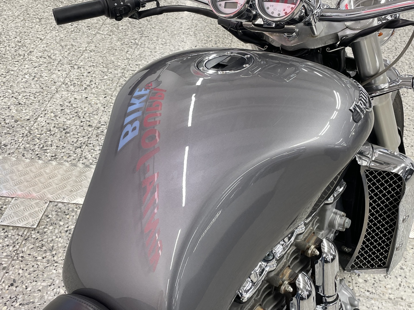 TRIUMPH ROCKET III 2006