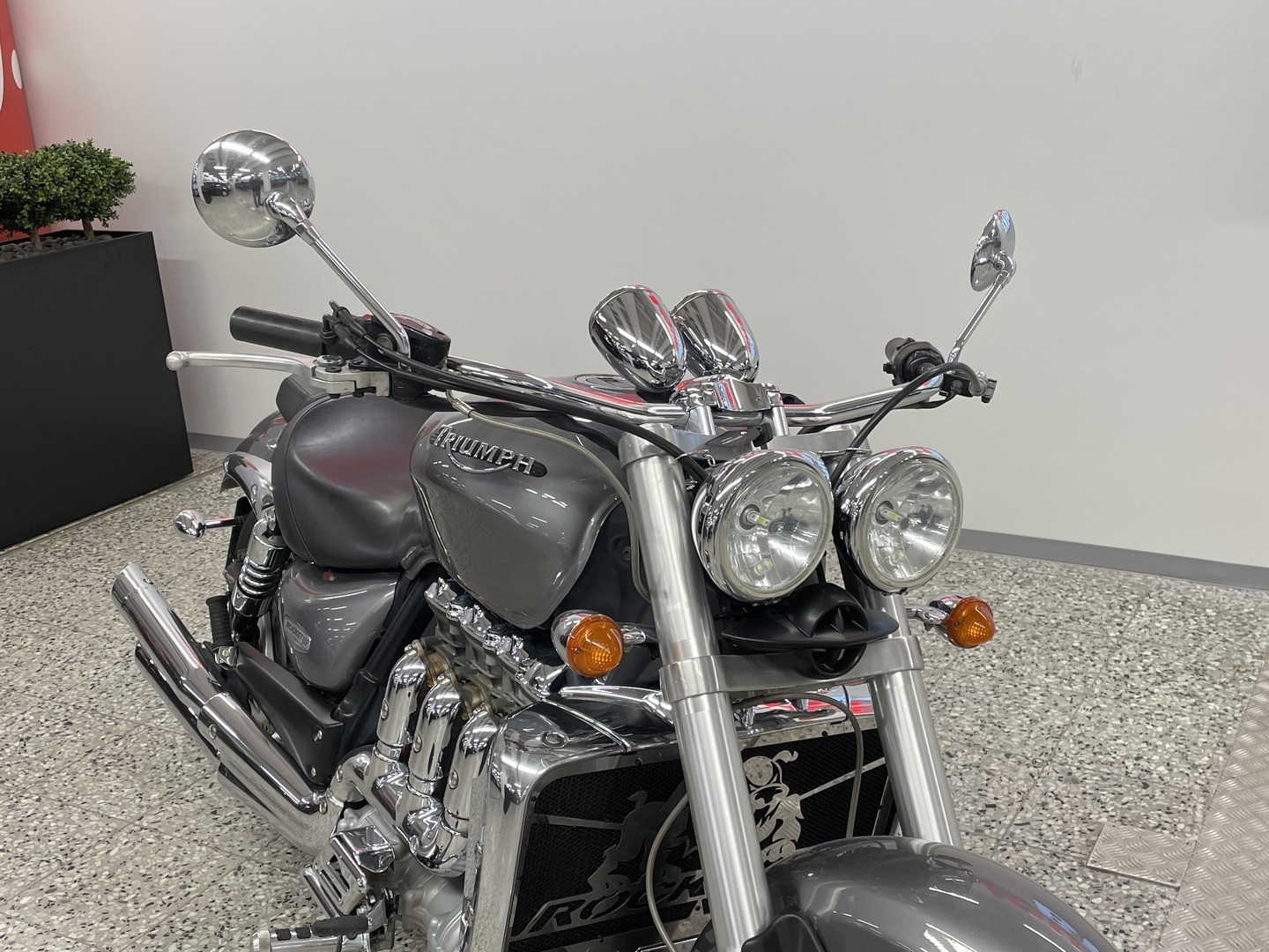 TRIUMPH ROCKET III 2006