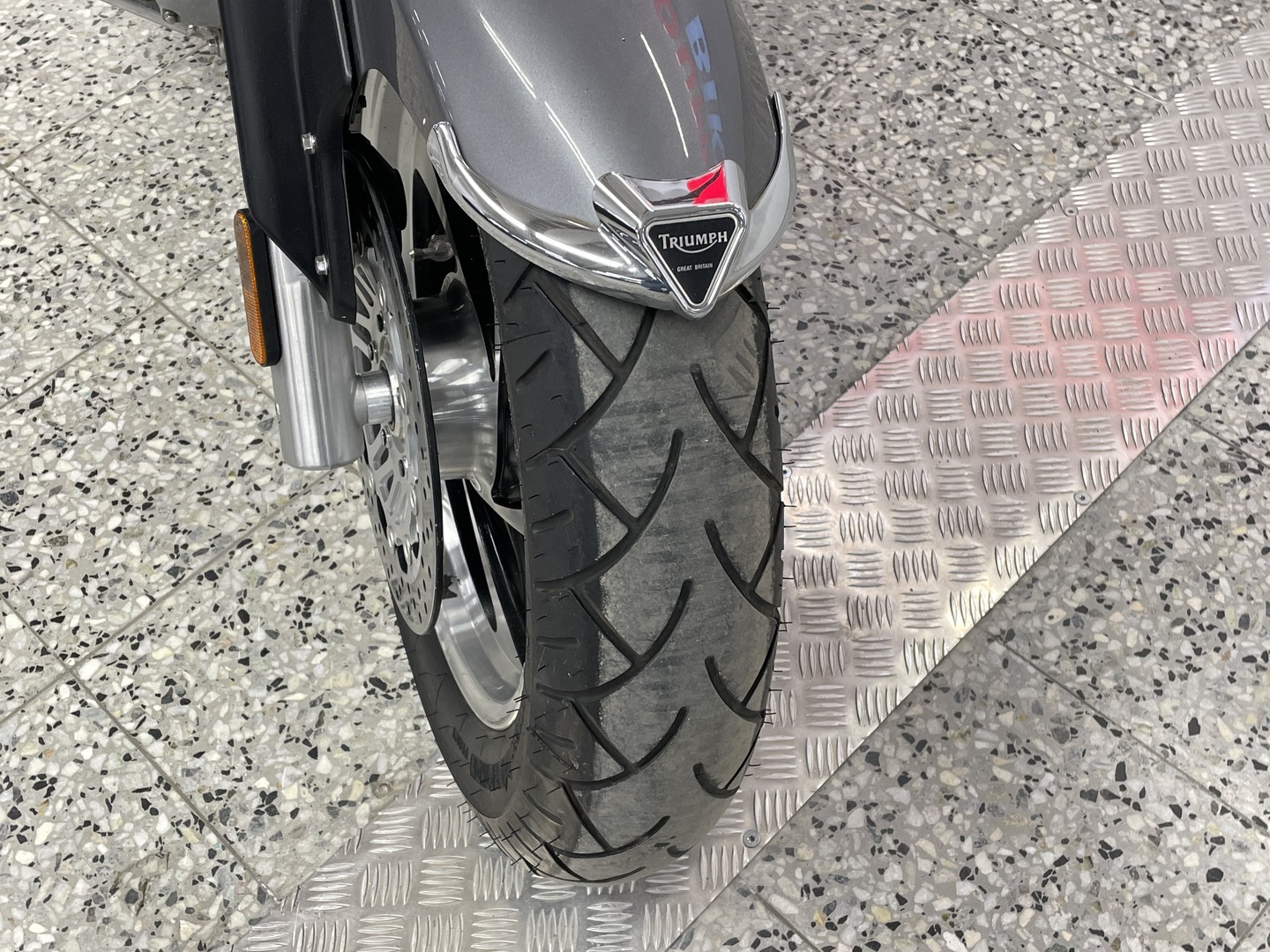 TRIUMPH ROCKET III 2006