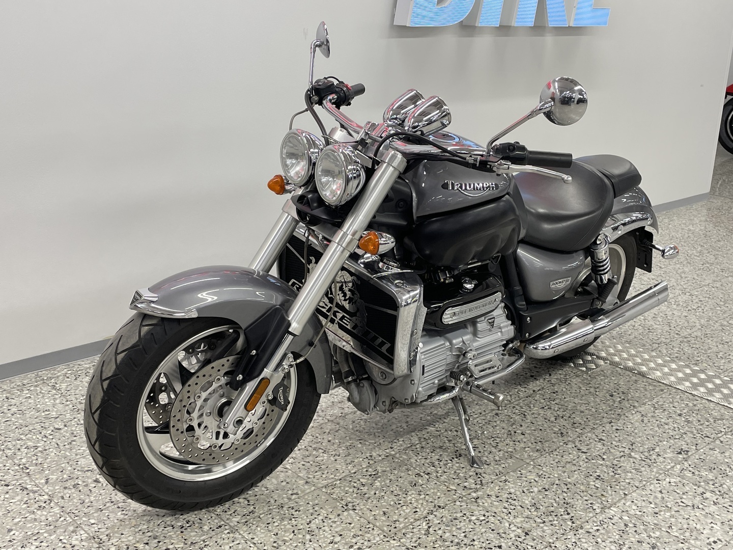 TRIUMPH ROCKET III 2006