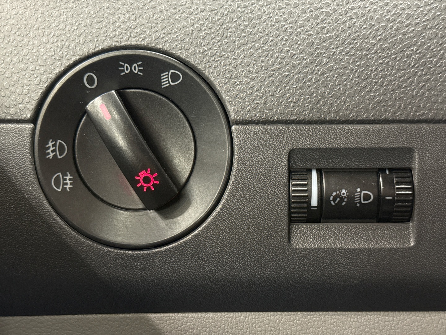 VOLKSWAGEN Transporter 2011