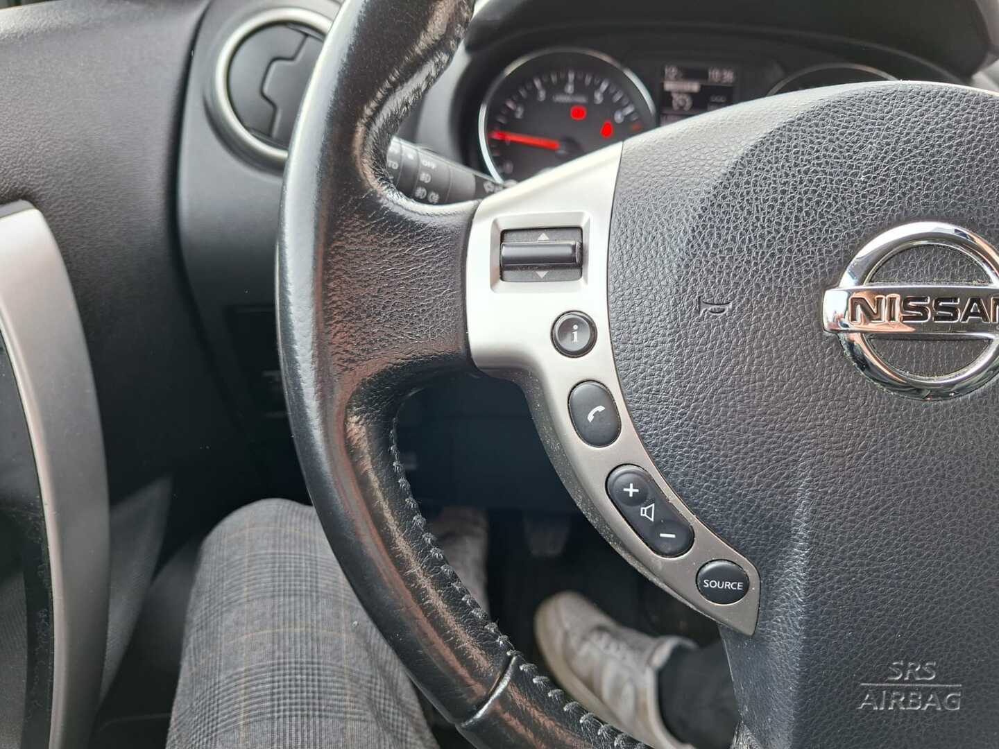 NISSAN Qashqai+2 2012