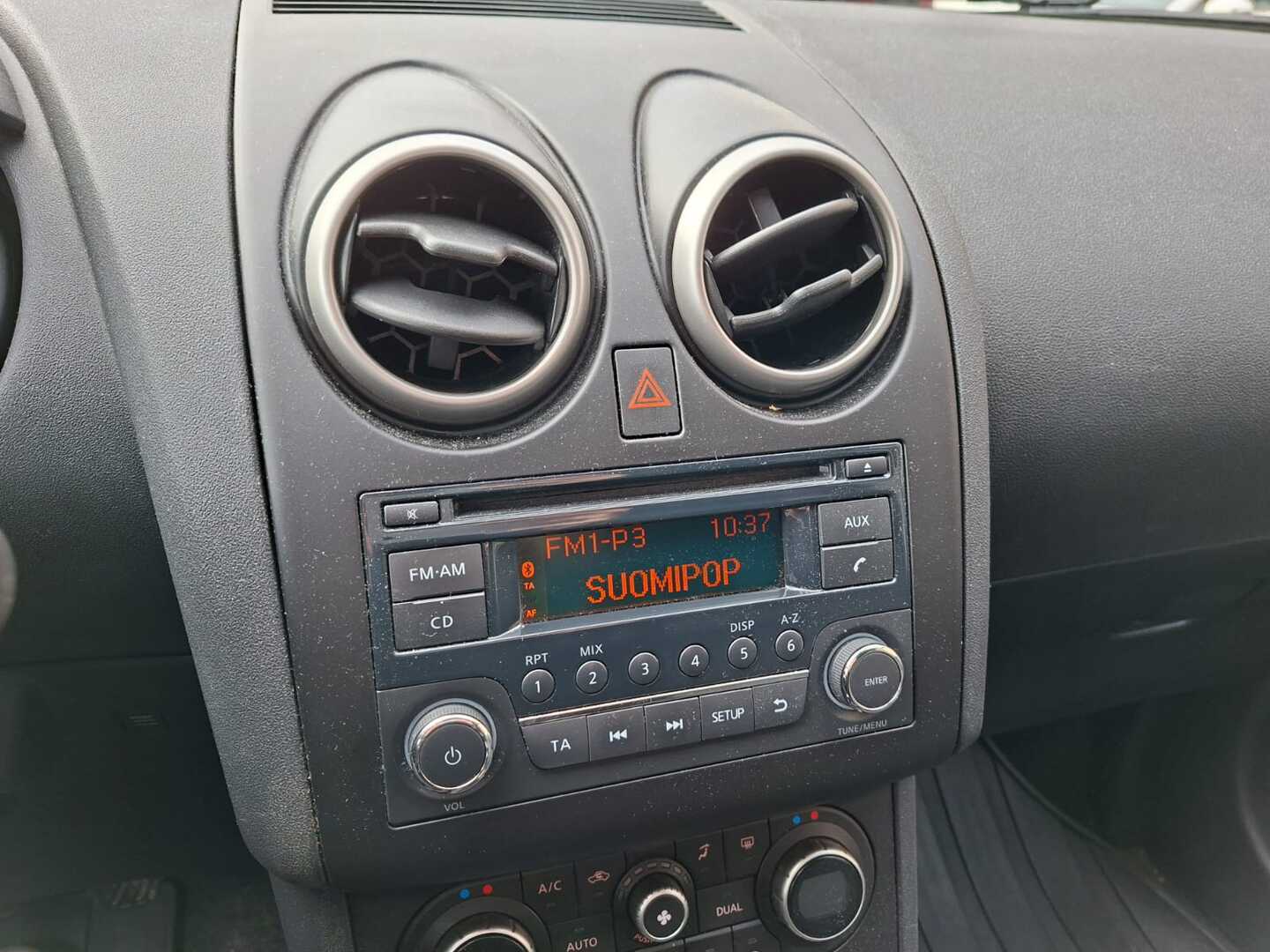 NISSAN Qashqai+2 2012